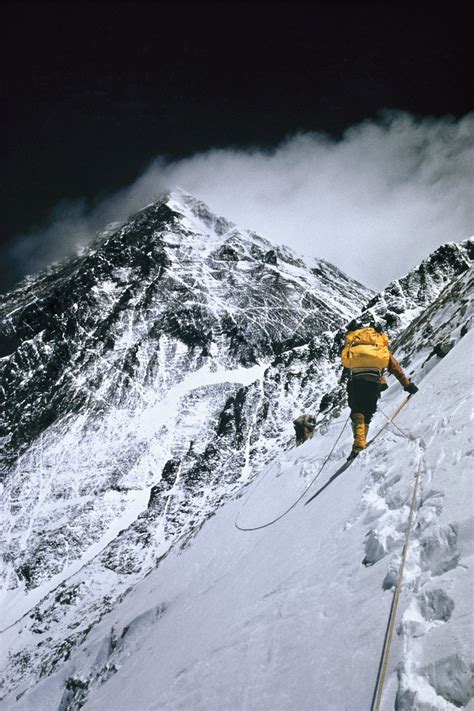 Mount Everest Climber Warns Of An Overpopulated Mountain Wbur Mount Everest Climber Warns Of An Overpopulated Mountain Wbur